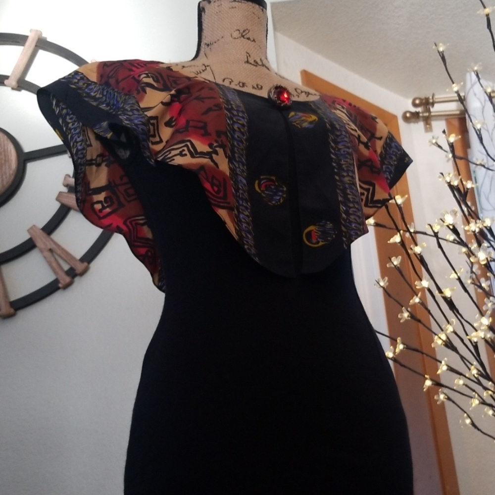 Dress - Picture 6 of 8